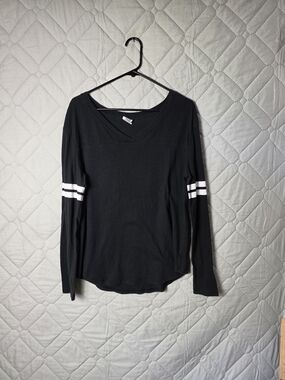 Victoria's Secret PINK long sleeve top 
sz L